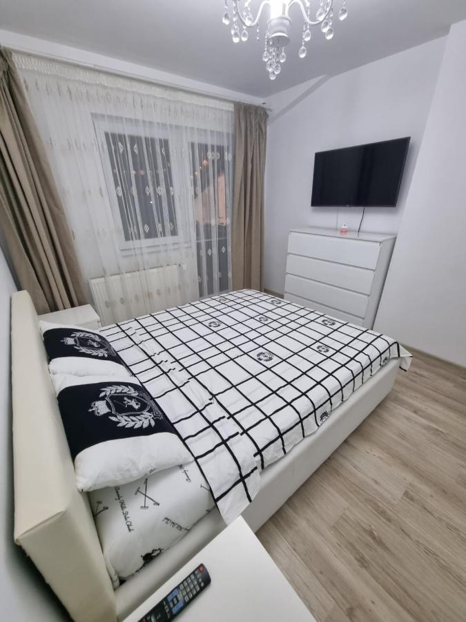 25 Luxury Apartament Бухарест Екстер'єр фото