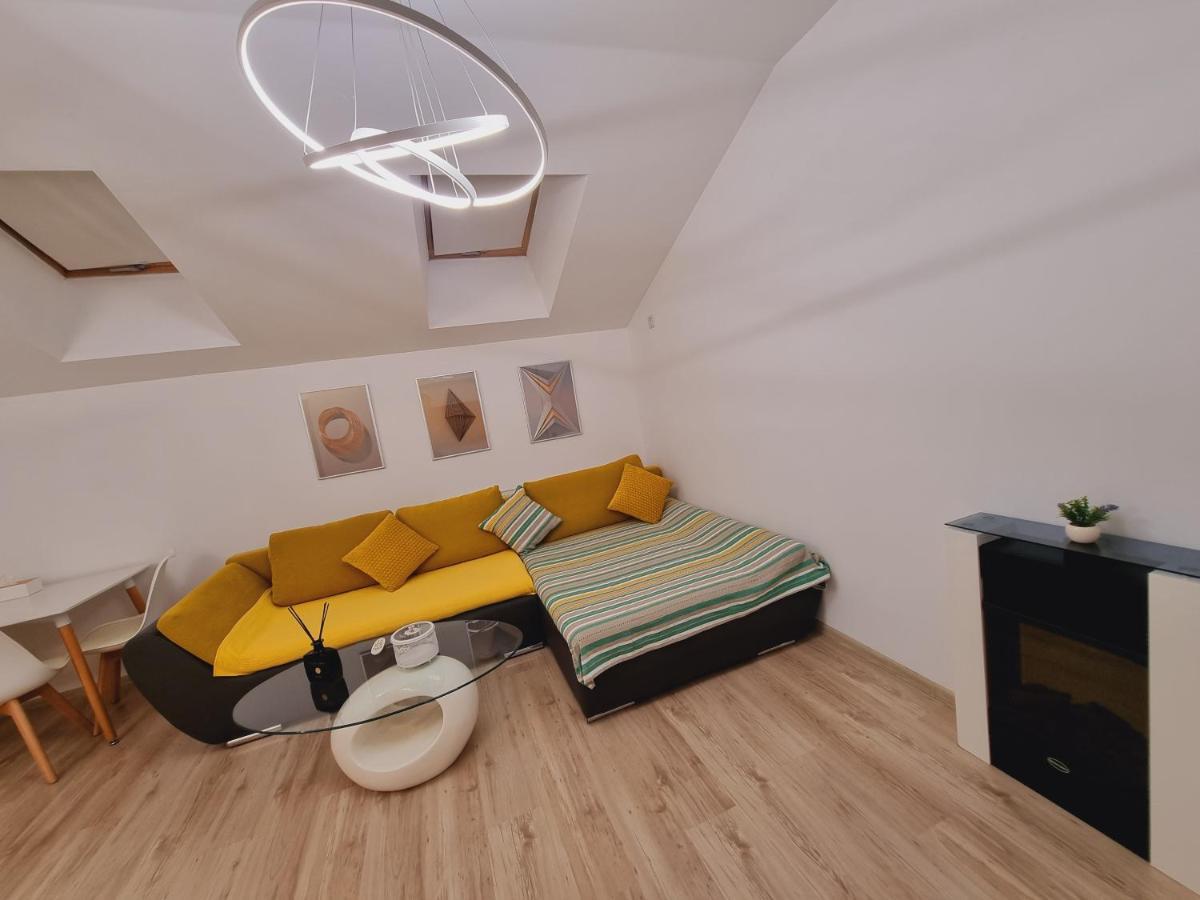 25 Luxury Apartament Бухарест Екстер'єр фото